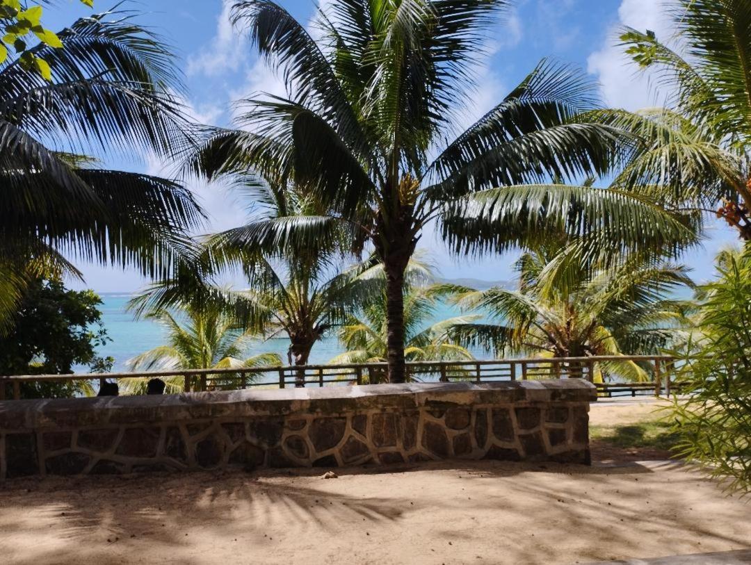Appartement Le Dauphin Du Lagon Bleu - Plages De Mont Choisy Et De Trou Aux Biches Grand Baie Extérieur photo