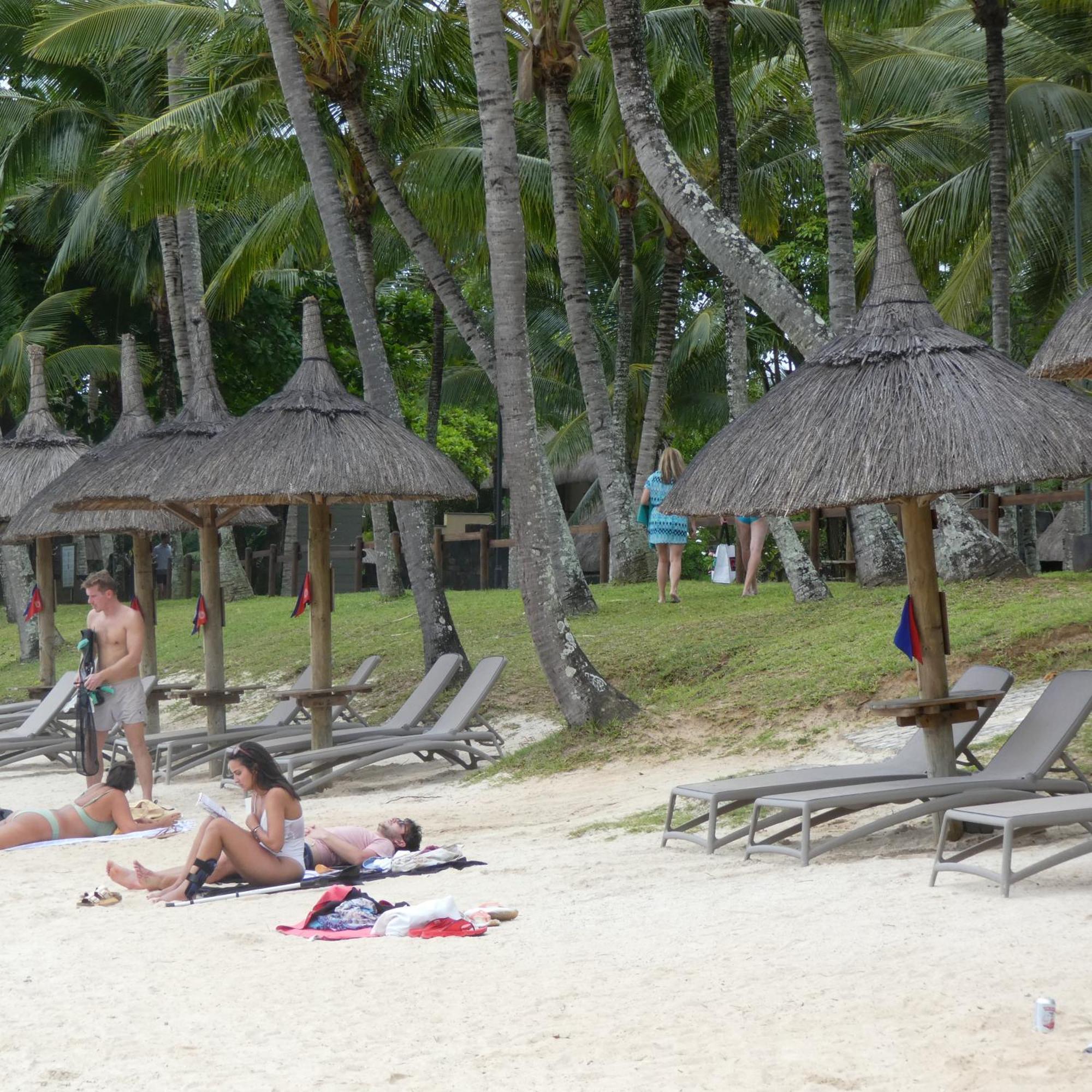 Appartement Le Dauphin Du Lagon Bleu - Plages De Mont Choisy Et De Trou Aux Biches Grand Baie Extérieur photo